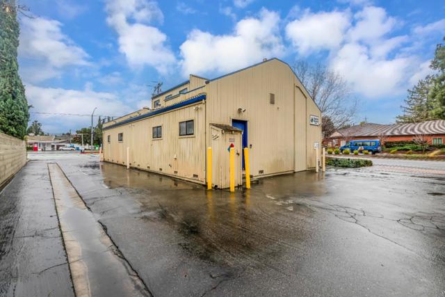 10012 N Foothill Boulevard, Cupertino CA: https://media.crmls.org/mediaz/d6fa8f37-0d4e-4481-b67f-9ebe29c129ae.jpg