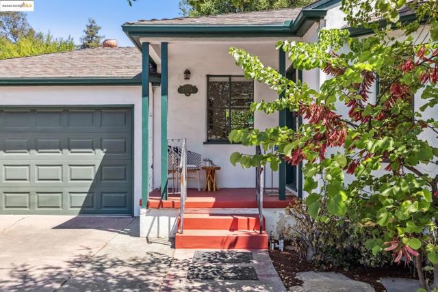 22574 6Th St, Hayward CA: https://media.crmls.org/mediaz/d6fbf868-b4d8-4e10-a124-ba20a48723f9.jpg