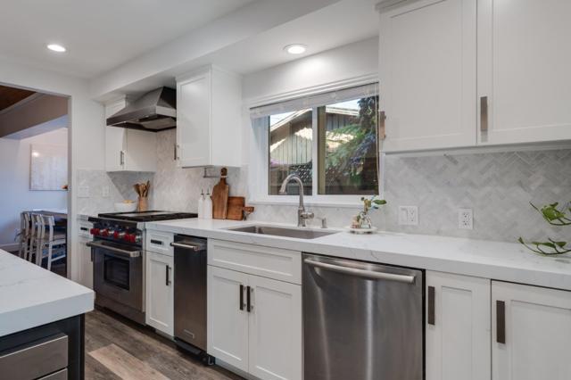 129 Santa Cruz Avenue, Aptos CA: https://media.crmls.org/mediaz/d6fcde0e-0dc7-430c-83bf-fc7281794ad8.jpg