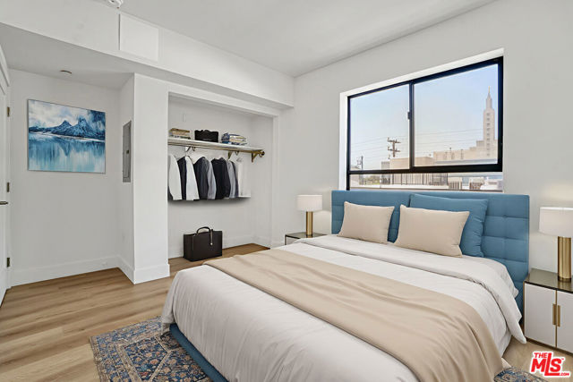 1822 Overland Avenue, Los Angeles CA: https://media.crmls.org/mediaz/d6fd335e-80a3-4409-858c-6e75a5d7bf4d.jpg