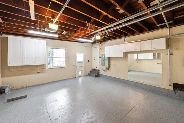 706 Edgewood Road, San Mateo CA: https://media.crmls.org/mediaz/d6fdb29c-aa0e-4dbc-8d92-118f24fc5cef.jpg