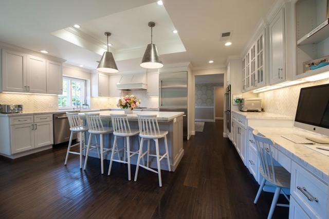 1360 Elder Avenue, Menlo Park CA: https://media.crmls.org/mediaz/d6feeb23-2e63-4462-8770-dbd699f8b45c.jpg