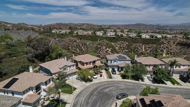 28097 Promontory Lane, Valencia CA: https://media.crmls.org/mediaz/d6ff21a6-247f-40cf-9b1e-eed657c5a831.jpg