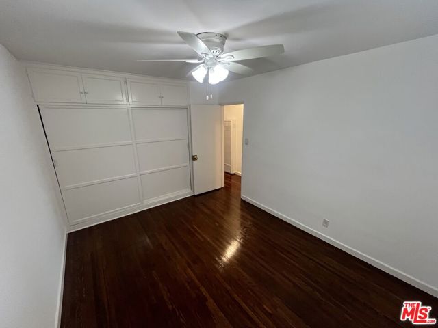 4225 Campbell Drive, Los Angeles CA: https://media.crmls.org/mediaz/d70191ed-f595-415a-a086-3e599ad7d03f.jpg