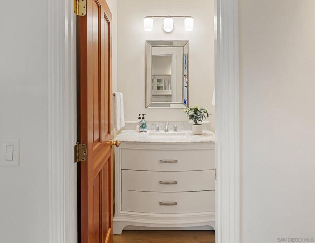 260 H Avenue, Coronado CA: https://media.crmls.org/mediaz/d701d8b3-884a-454d-82ca-109b0e000d7c.jpg