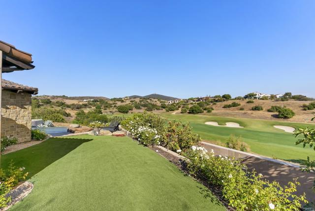 7795 Sendero Angelica, San Diego CA: https://media.crmls.org/mediaz/d7028055-9653-4775-8221-0fff08d0f72f.jpg