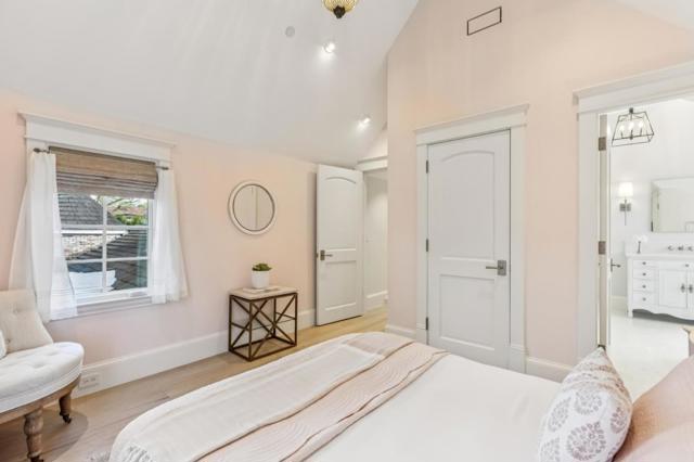 17930 Vineland Avenue, Monte Sereno CA: https://media.crmls.org/mediaz/d7029bc8-b698-400f-9216-1a67ad0667e5.jpg