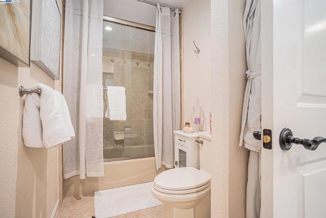 91 RED CYPRESS CT, Danville CA: https://media.crmls.org/mediaz/d702dd3d-15d9-4719-a450-0fe3437d1f79.jpg