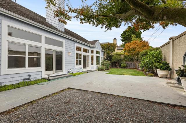 321 Eagle Trace Drive, Half Moon Bay CA: https://media.crmls.org/mediaz/d703f49d-fd69-49c6-8ed9-fddde8fc99be.jpg