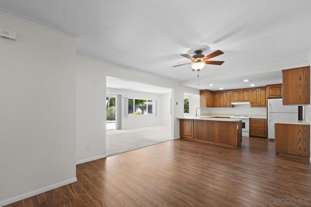 13514 Avenida Del Charro, El Cajon CA: https://media.crmls.org/mediaz/d70475f5-2201-4140-be07-c0608e4a9a61.jpg
