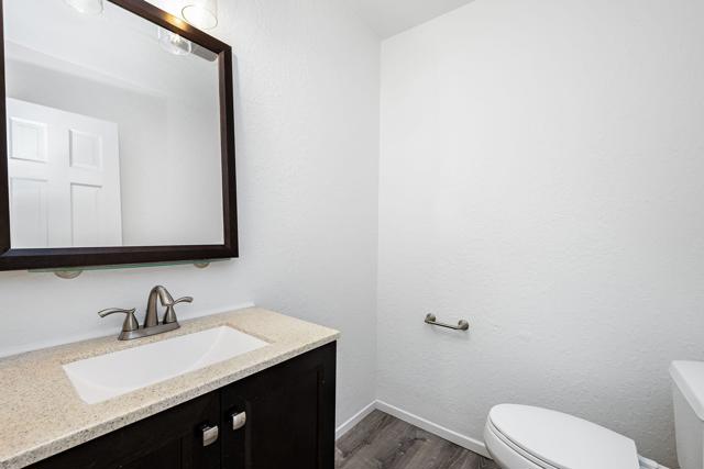 53967 Avenida Navarro, La Quinta CA: https://media.crmls.org/mediaz/d70652e0-fd4d-4b65-8d74-13bcbe498cb6.jpg