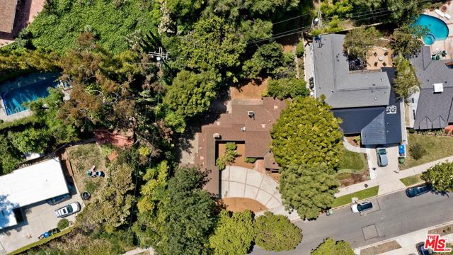 2671 Anchor Avenue, Los Angeles, California 90064, 3 Bedrooms Bedrooms, ,3 BathroomsBathrooms,Single Family Residence,For Sale,Anchor,23307997