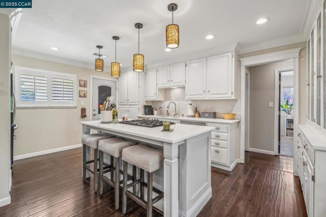 822 Cortez Ct, Livermore CA: https://media.crmls.org/mediaz/d707080d-4087-498d-88ce-f946b4869cfb.jpg