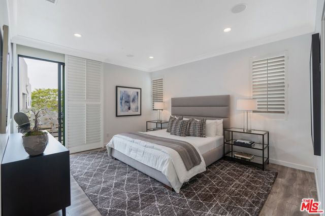 12923 Bluff Creek Drive, Los Angeles CA: https://media.crmls.org/mediaz/d7071229-7837-4aff-90be-e420a6773174.jpg