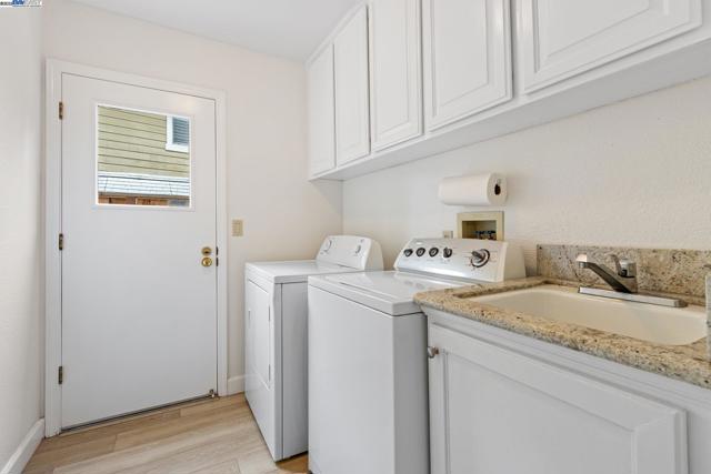 Image 30 of 60 For 66 Edgegate Ct