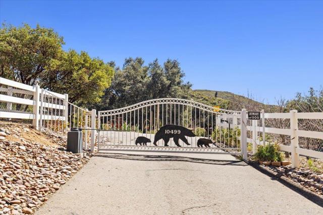 10499 Highway 79, Descanso CA: https://media.crmls.org/mediaz/d707ffa9-6147-496c-9d1a-132431615792.jpg