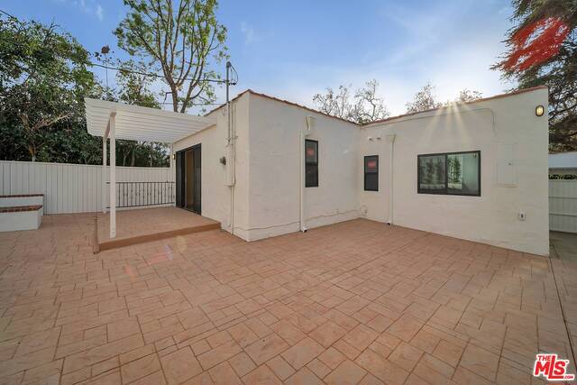 1316 Thayer Avenue, Los Angeles CA: https://media.crmls.org/mediaz/d70815de-dbbc-405d-bbcf-5904e000469e.jpg