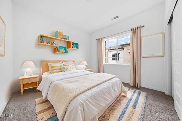 Detail Gallery Image 6 of 21 For 543 via Vallarta, Camarillo,  CA 93012 - 3 Beds | 2/2 Baths