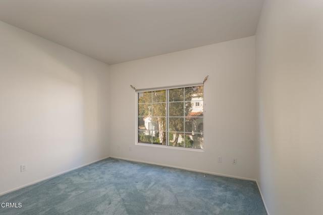 Detail Gallery Image 17 of 37 For 279 Camino Toluca, Camarillo,  CA 93010 - 3 Beds | 3 Baths