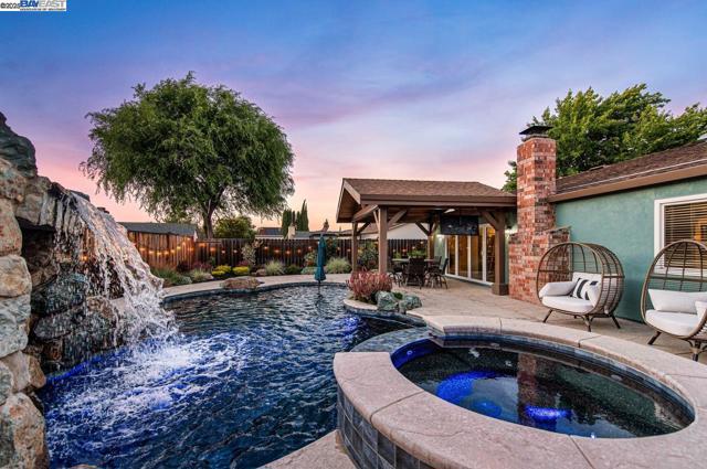 648 Buckeye Dr, Livermore CA: https://media.crmls.org/mediaz/d7099db7-9b34-4f6e-886d-7f190ccef8cd.jpg