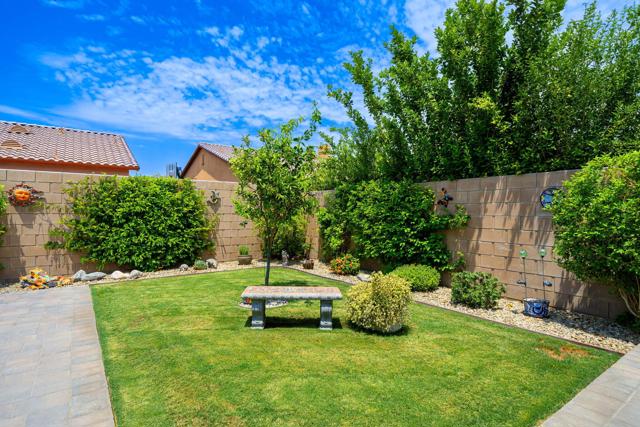 82806 Vincent Drive, Indio CA: https://media.crmls.org/mediaz/d70a32ae-e654-47af-a46a-e52bf7076901.jpg