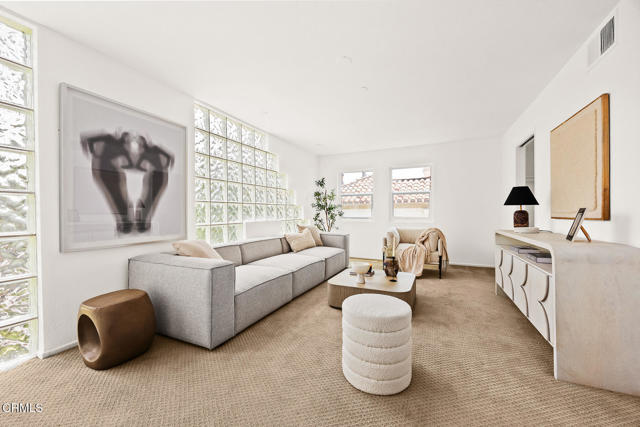 Detail Gallery Image 9 of 21 For 477 S Euclid Ave a,  Pasadena,  CA 91101 - 2 Beds | 2/1 Baths