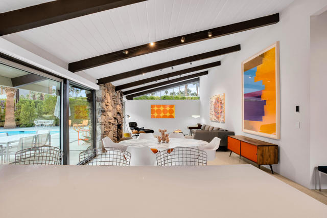 Image 17 of 83 For 992 La Jolla Road