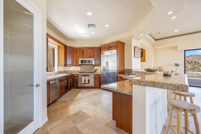 Image 15 of 75 For 61474 Hanging Rock Lane
