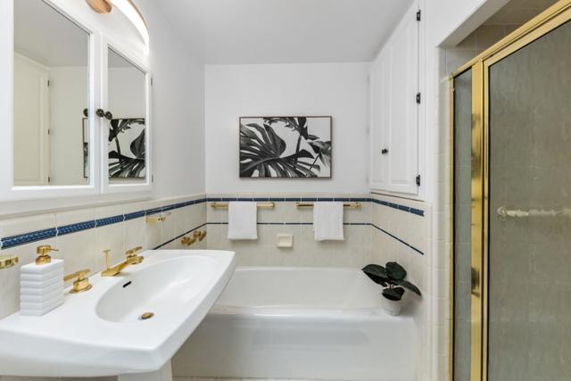 2070 42nd Avenue, San Francisco CA: https://media.crmls.org/mediaz/d70e55a0-65b6-45fb-9d85-9aba1a5233f3.jpg