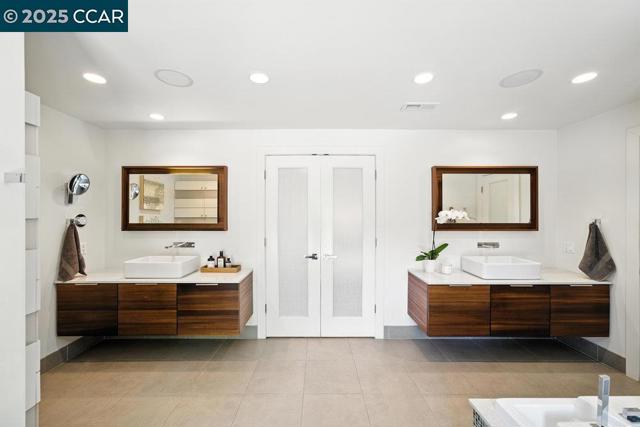 1341 Juanita Dr, Lafayette CA: https://media.crmls.org/mediaz/d70e8577-8983-45e5-b579-8187f96ff866.jpg