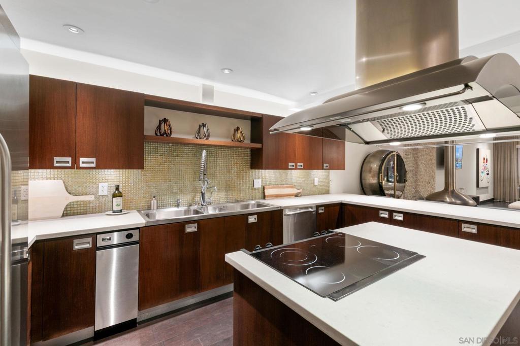 3033 India St. - photo 10