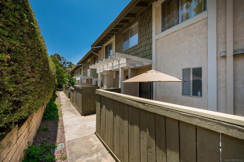 3954 60th Street - photo 2