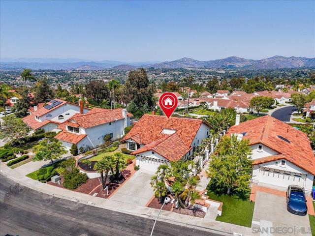 16263 Via Embeleso, San Diego CA: https://media.crmls.org/mediaz/d7121656-1614-4276-aadd-964fcb492481.jpg