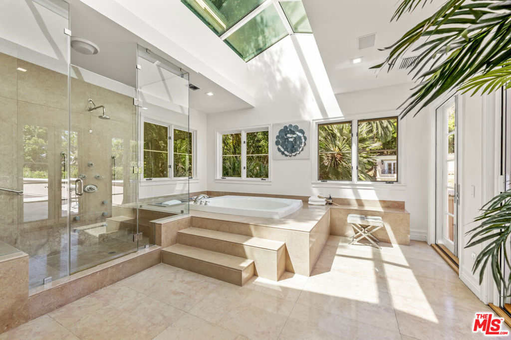 MLS #25511467 image #42