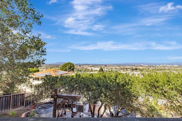 241 42nd Avenue, San Mateo CA: https://media.crmls.org/mediaz/d7126050-f40d-4c4a-bc19-f479504346ef.jpg