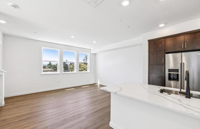 818 Redberry Way, San Jose CA: https://media.crmls.org/mediaz/d71292a8-8f9f-4e75-9989-151d034b4581.jpg