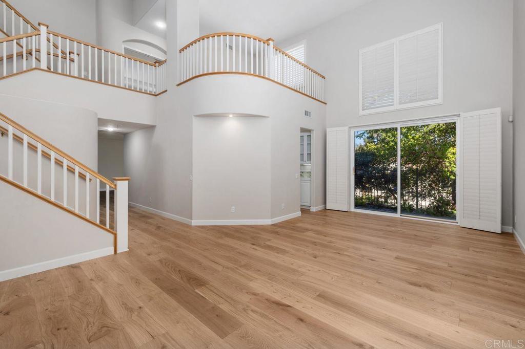 6085 Hillpointe Row - photo 10