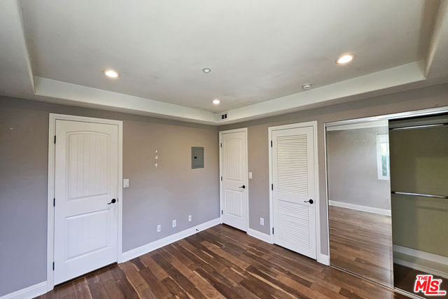 4220 Fair Avenue, North Hollywood CA: https://media.crmls.org/mediaz/d714a955-fb3e-4a8c-898a-dfaff646034e.jpg