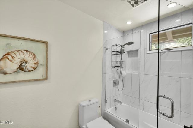 4559 Rayburn Street, Westlake Village CA: https://media.crmls.org/mediaz/d715c3aa-4b2e-40a9-91c0-120a4b0f15a3.jpg
