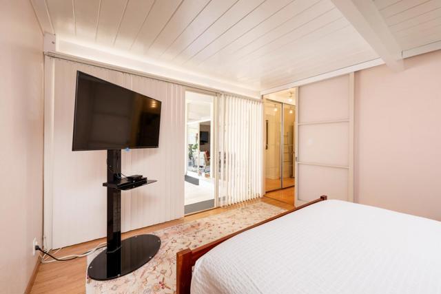 1652 Lexington Avenue, San Mateo CA: https://media.crmls.org/mediaz/d715fdeb-070e-4236-a8f6-680e2df84181.jpg