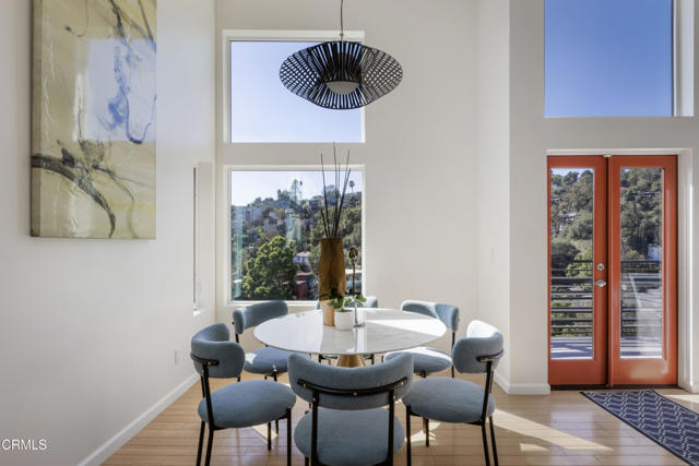 Detail Gallery Image 21 of 48 For 475 Rustic Dr, Los Angeles,  CA 90065 - 3 Beds | 3/1 Baths