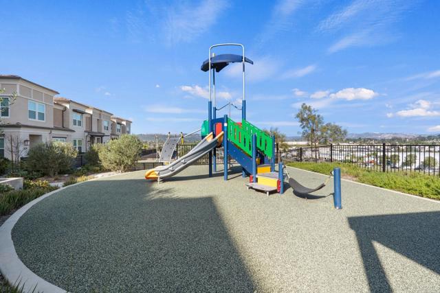 Detail Gallery Image 42 of 42 For 1220 Sunrise View #101,  San Marcos,  CA 92078 - 3 Beds | 2/1 Baths