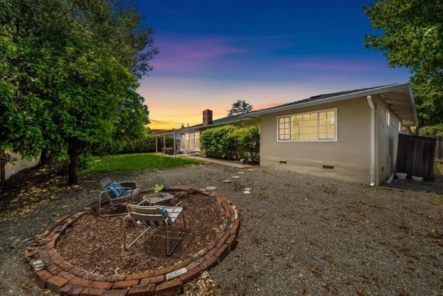 1284 Mandarin Drive, Sunnyvale CA: https://media.crmls.org/mediaz/d717fd8d-c885-4eec-82ee-2e60f7948d49.jpg