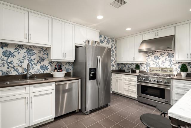 Image 21 of 39 For 16041 Via Del Alba