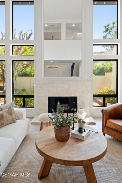 4212 Par Five Drive, Westlake Village CA: https://media.crmls.org/mediaz/d718fb8f-ef47-47b5-ac71-59730683582a.jpg