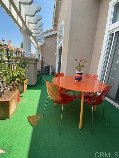 Detail Gallery Image 13 of 17 For 7215 Calabria Ct, San Diego,  CA 92122 - 2 Beds | 2 Baths
