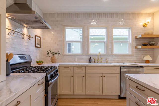 504 N Campbell Avenue, Alhambra CA: https://media.crmls.org/mediaz/d71a1154-7e27-4688-9f8c-a8f9ca96fdf1.jpg