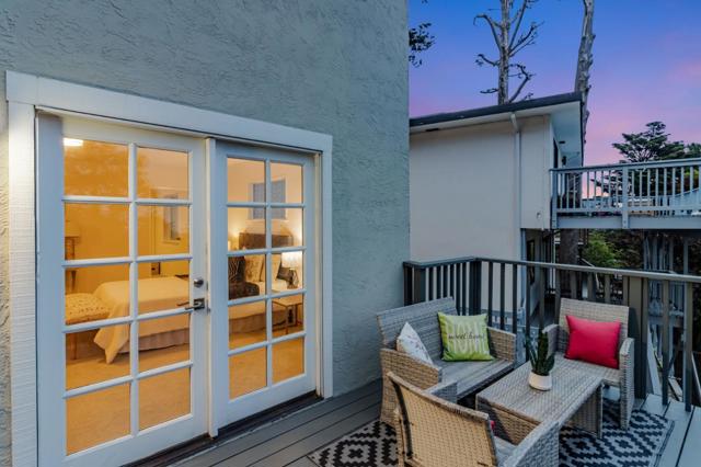6827 Ridgewood Drive, Oakland CA: https://media.crmls.org/mediaz/d71a60a1-9e8c-4bc0-b036-443b70a75026.jpg