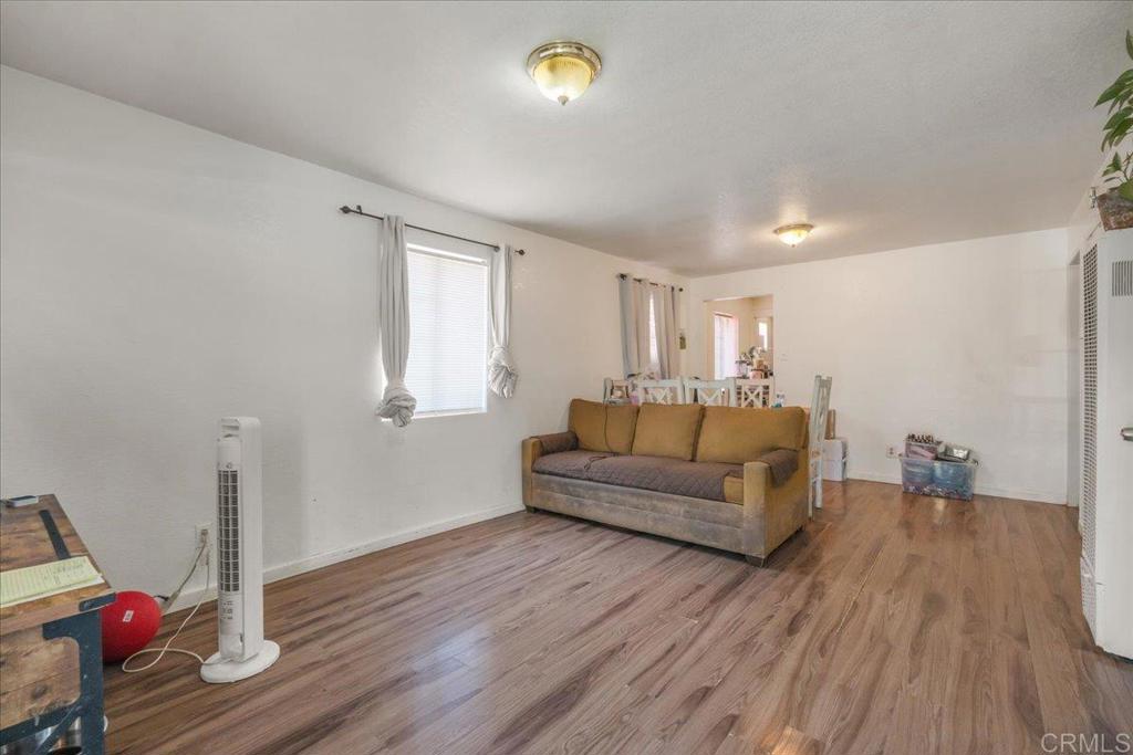 4811 Castle Avenue - photo 4