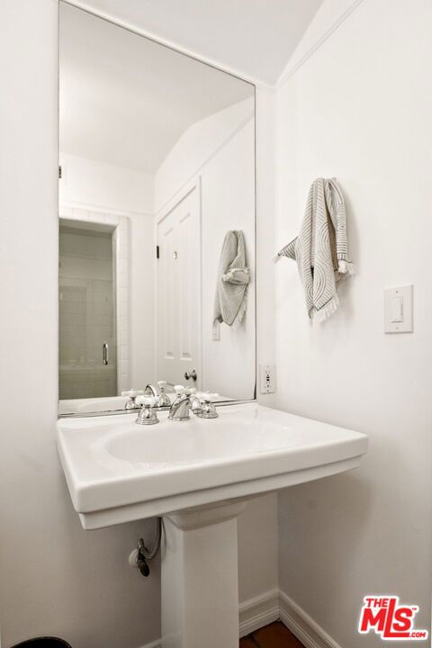 9742 Saturn Street, Los Angeles CA: https://media.crmls.org/mediaz/d71a8a3b-a7c1-4111-b7d7-baf0b7927987.jpg